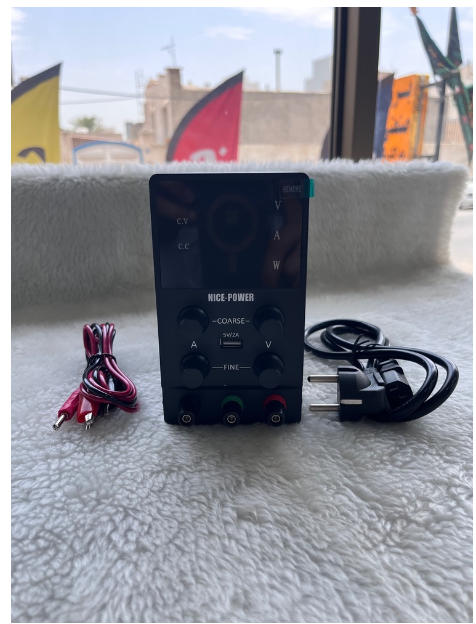 منبع تغذیه نایس پاور مدل SPS305 ظرفیت ۳۰ ولت ۵ آمپر رعد الکتریک