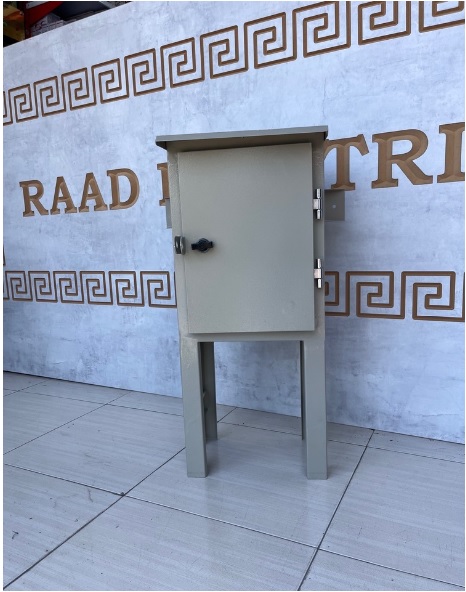 تابلو برق فلزی پایه دار 40*30 رعد الکتریک